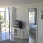 Modern 2 Bed Apartment With Sea Views, Bonanza